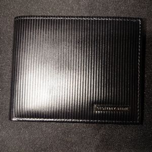 NEW Geoffrey Beene bifold wallet